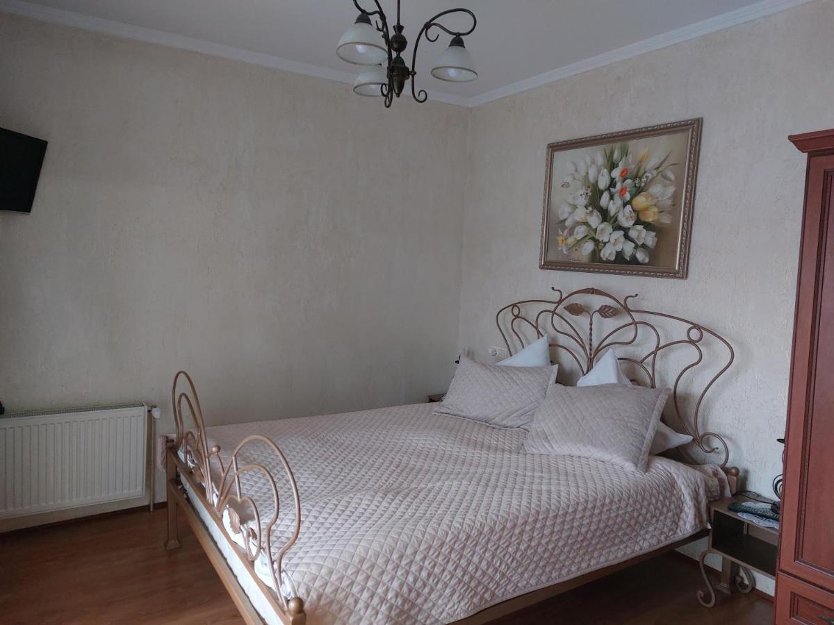 Pyate Koleso Hotell Lazeshchyna Exteriör bild