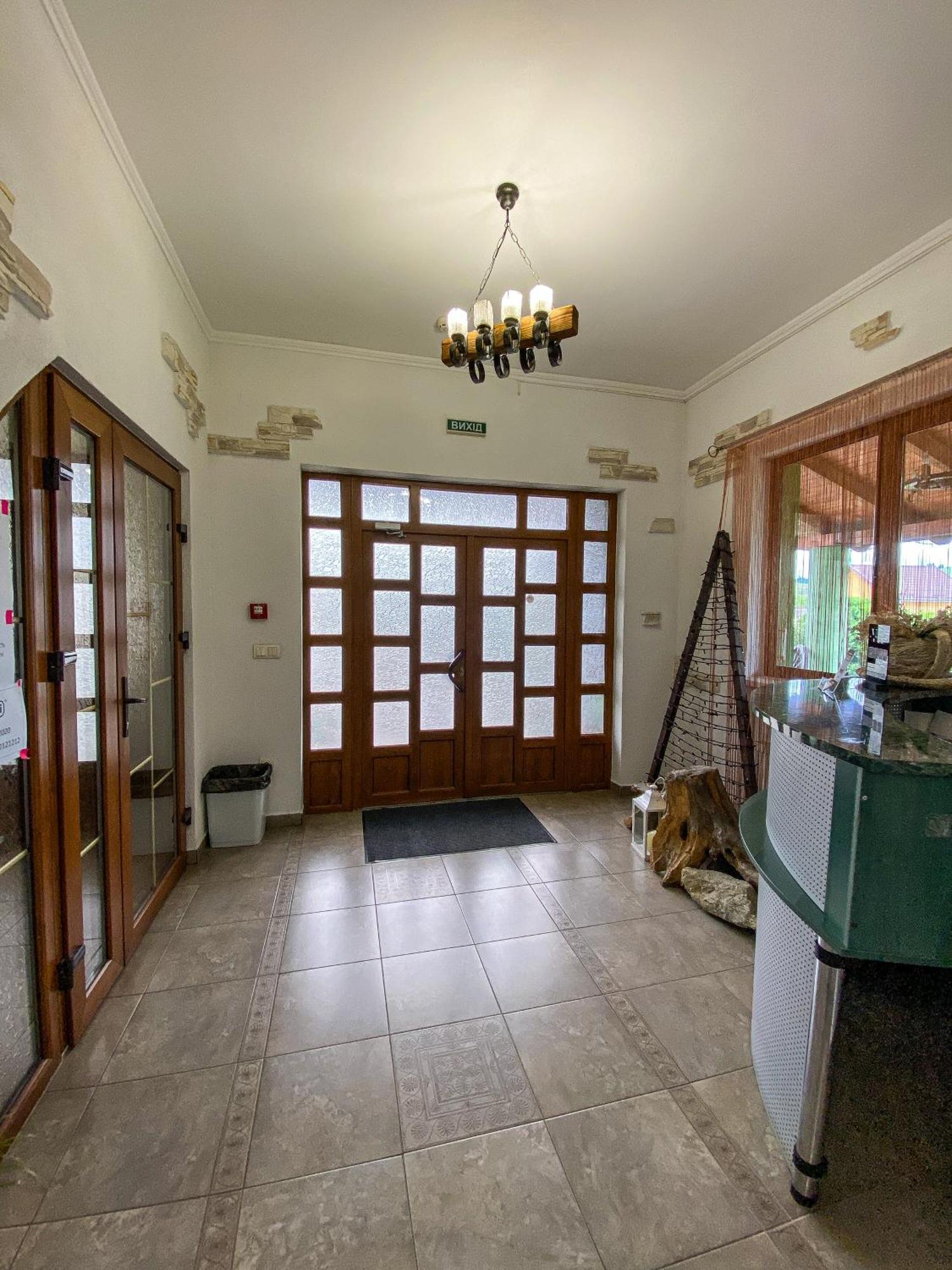 Pyate Koleso Hotell Lazeshchyna Exteriör bild