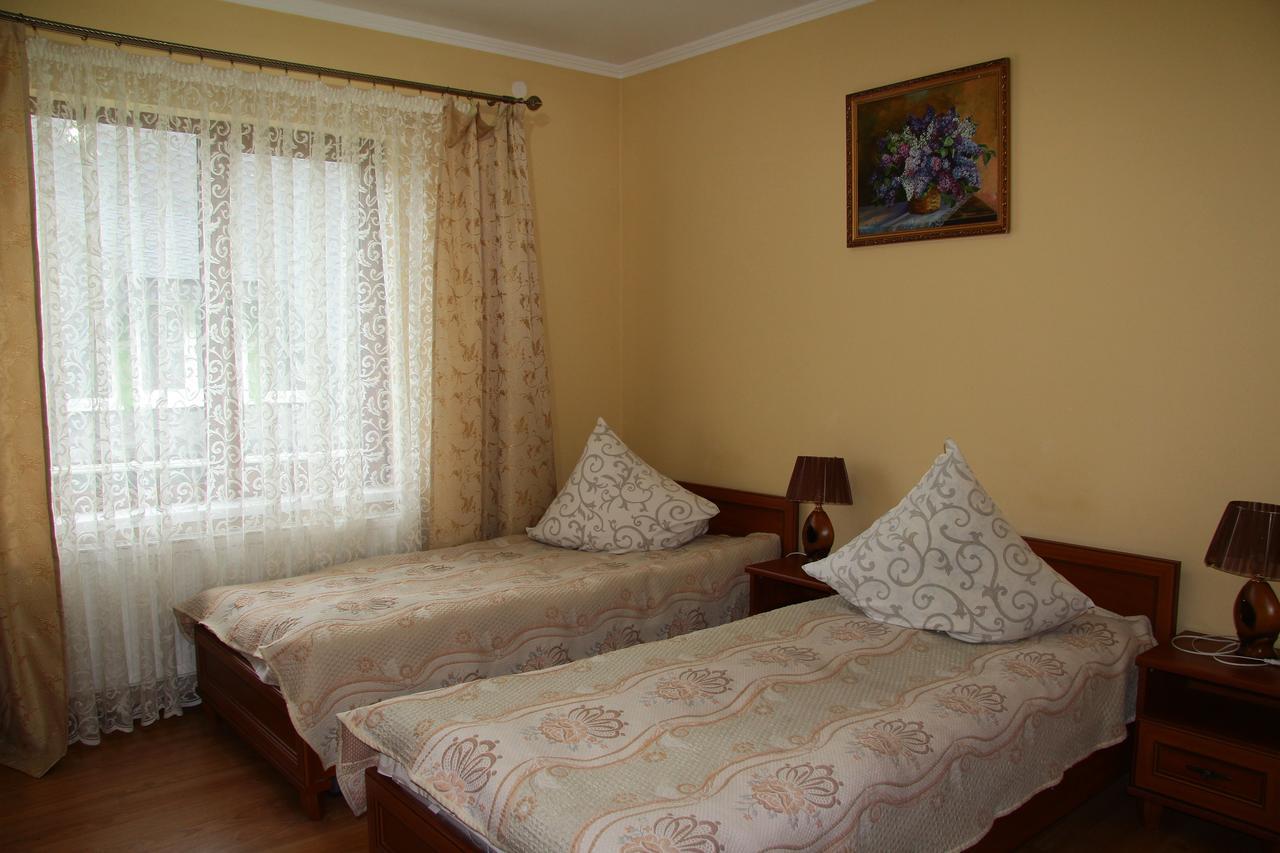Pyate Koleso Hotell Lazeshchyna Exteriör bild